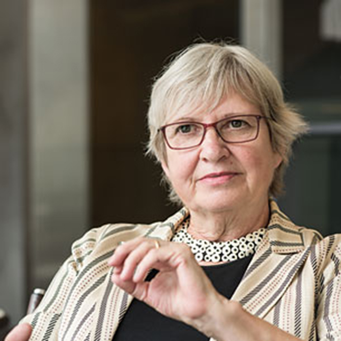 Prof. (em.) Dr. Ingeborg Schwenzer, LL.M.